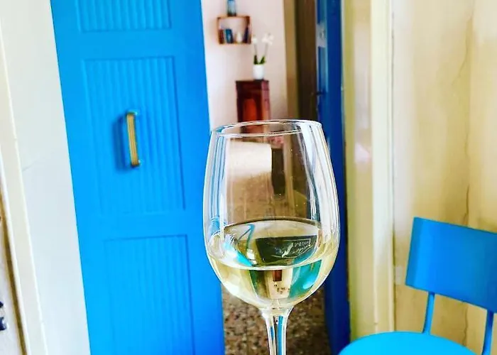 Polly's 3 Floor * Verona