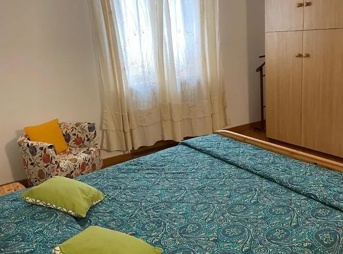 Polly's 3 Floor Apartmán Verona